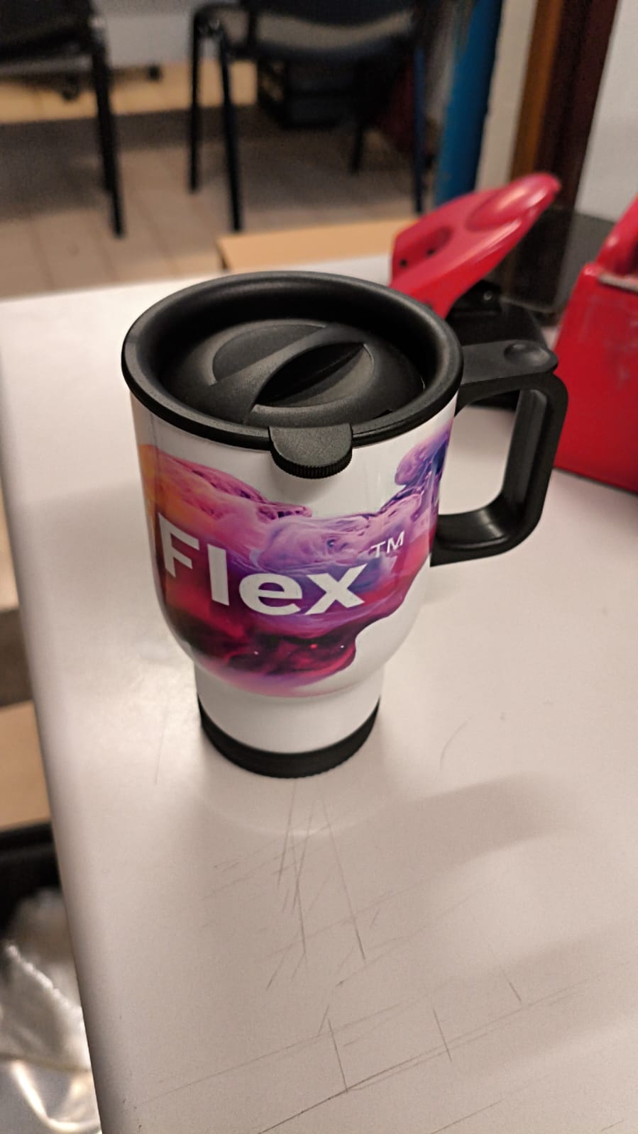 Thermos mug voiture with white box