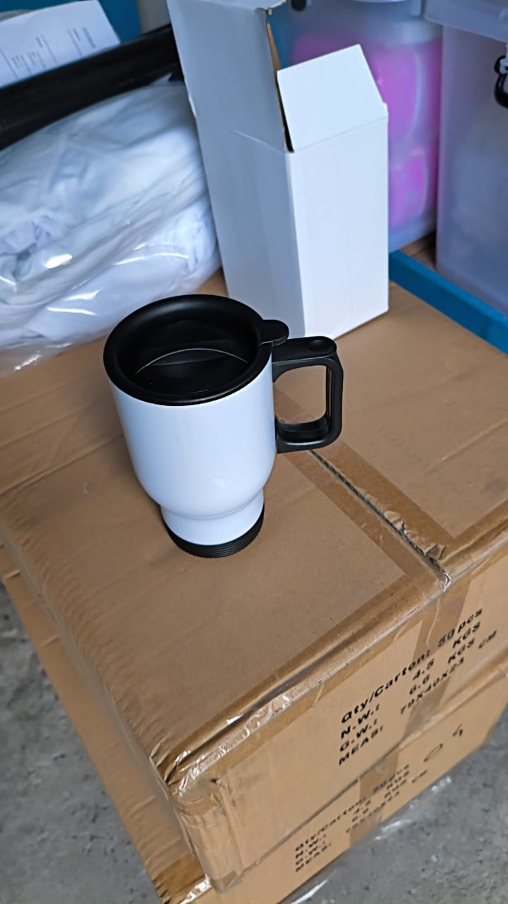 Thermos mug voiture with white box